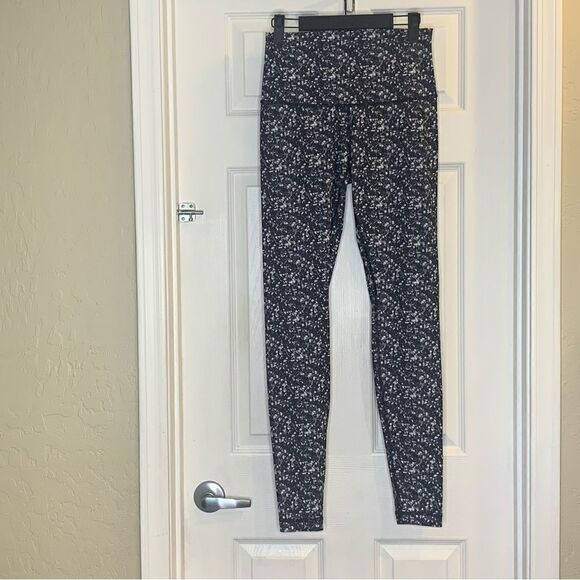 Lululemon Wunder Under Pant (Hi-Rise) Splatter White Black Women's Size 6 - Picture 8 of 8